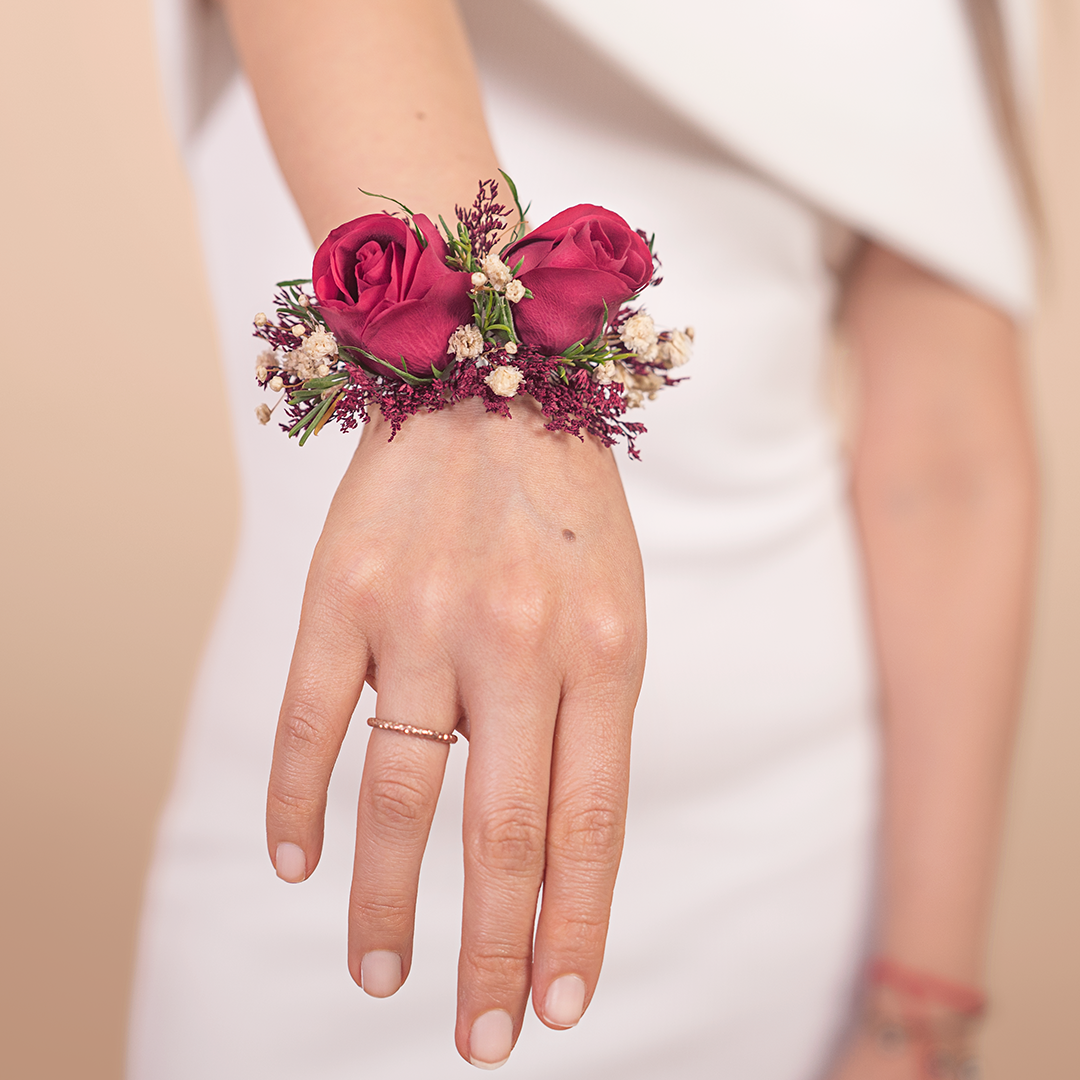 Corsage Lady In Red