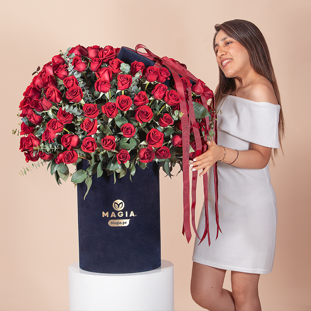 Majestic Red Roses Premium