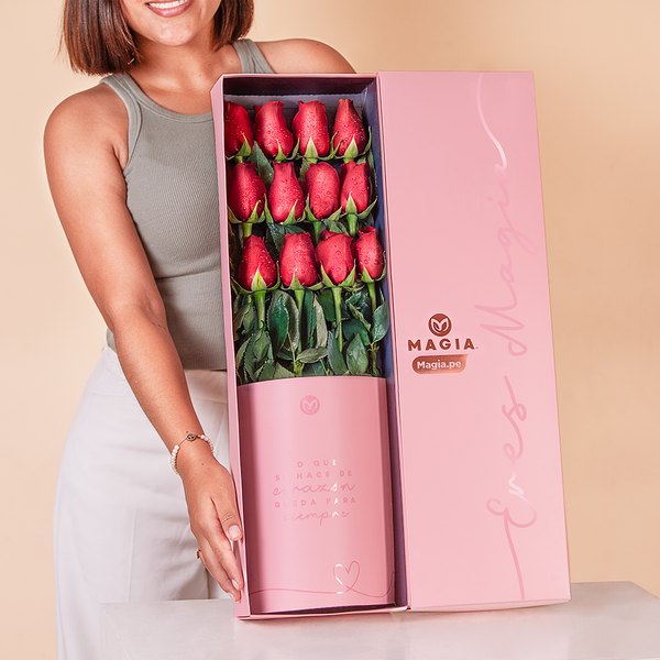 Caja Magia.pe® / 12 rosas premium