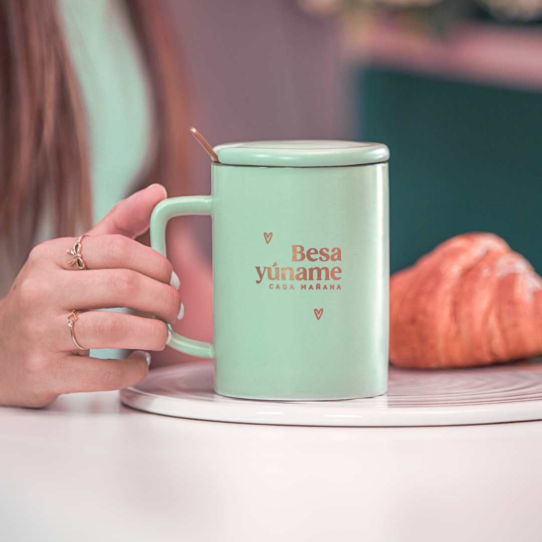 Taza Jade "Besayúname"