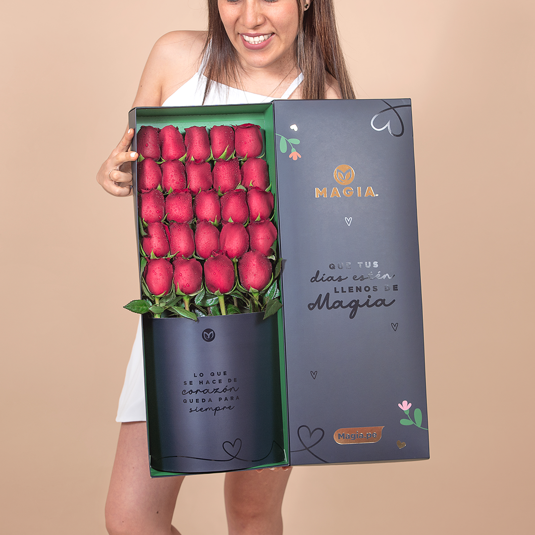 CAJA MAGIA PREMIUM 24 ROSAS