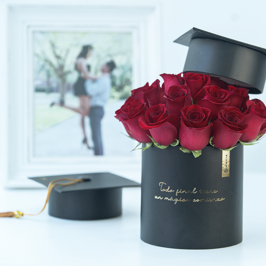 Luv Gradution Gradution Love | 24 rosas rojas - Magia.pe – Magia.pe®